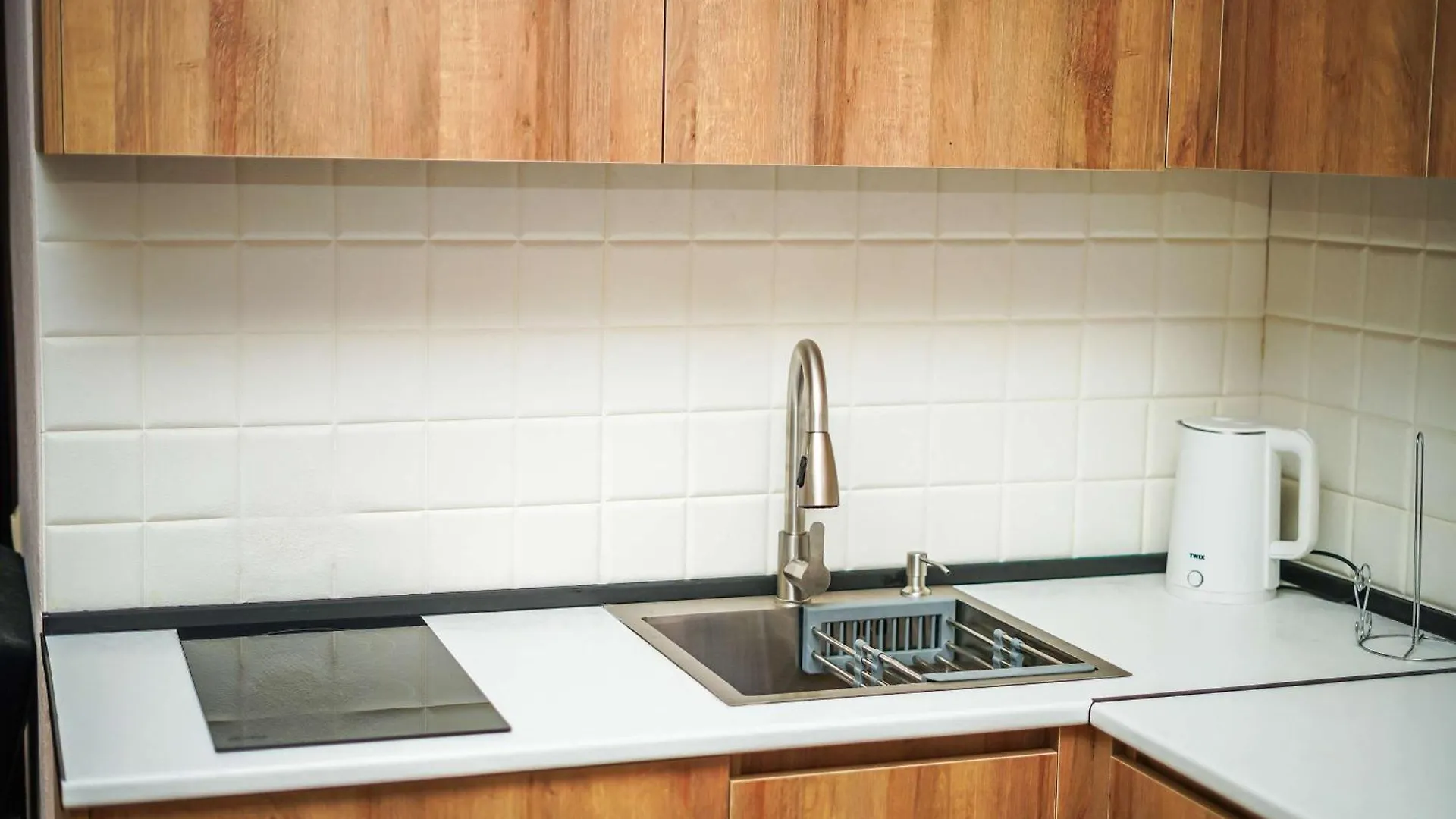 Batumi Apartment Chic City Getaway - By Wehost
